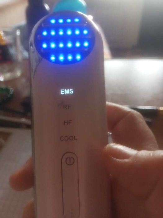 Миостимулятор многофункциональный для лица