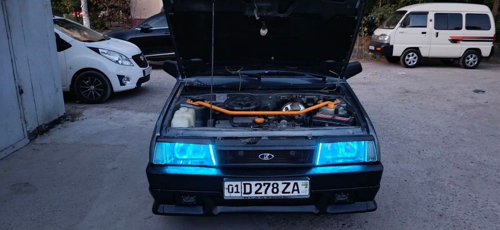 Продам ВАЗ 21093 в хорошем состоянии.