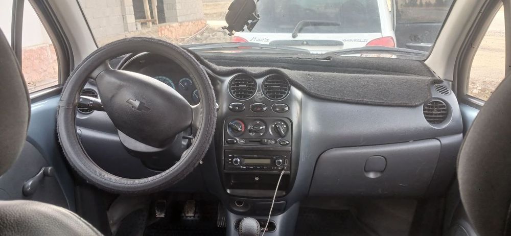 Moshina minishga tayor