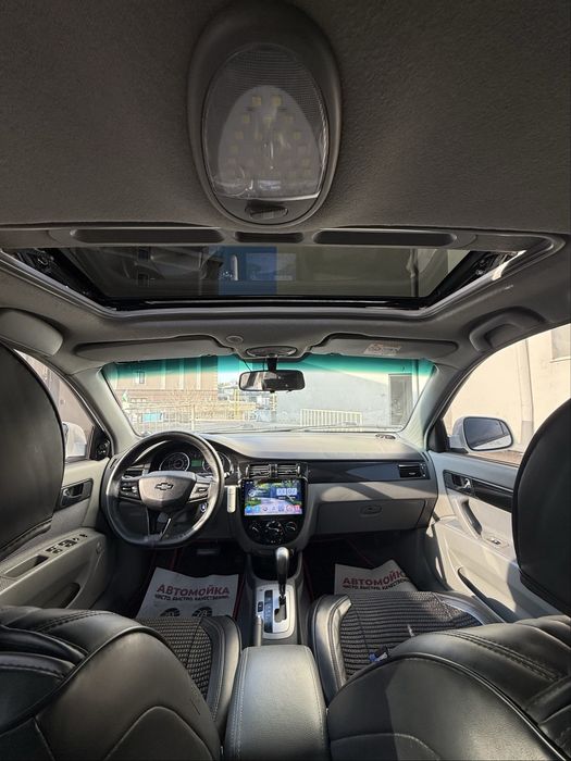 Продаю свою машину Gentra 3-позиция белого цвета в идеале