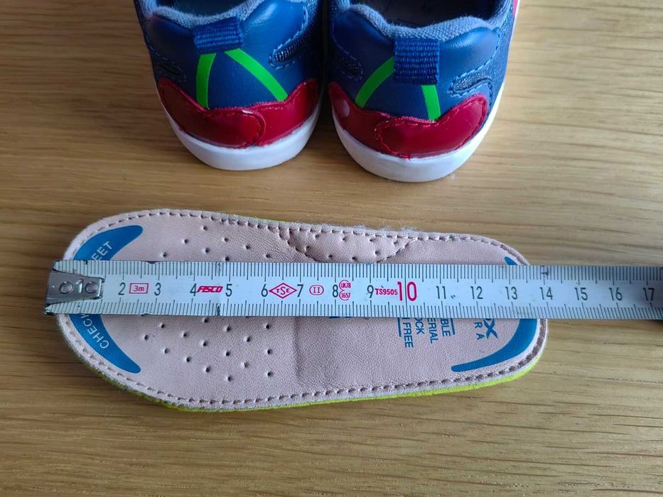 Бебешки кецове Geox, размер 22, като нови.