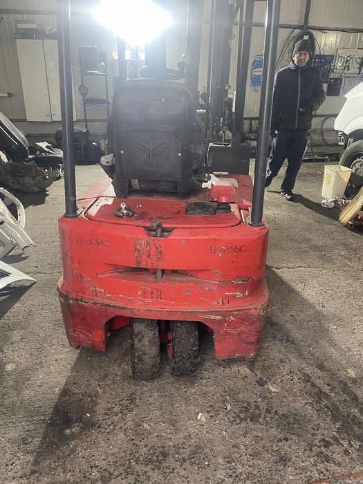 Stivuitor Linde electric+statie incarcare