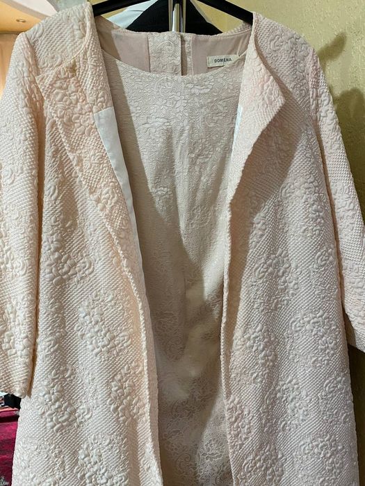 Женская одежда платья