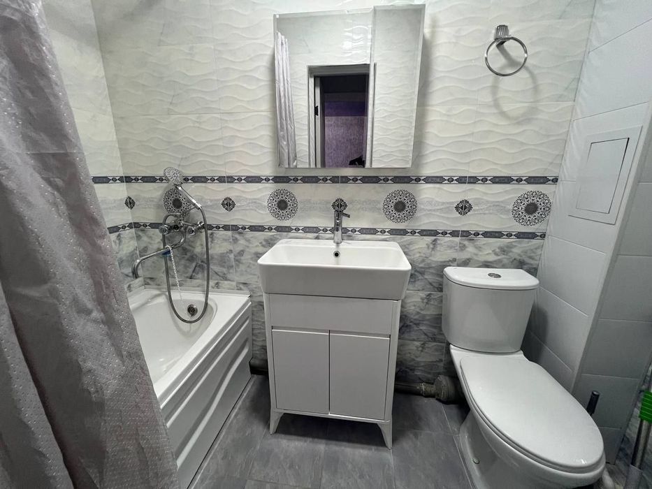 Сдается 1 комнатная квартира 
С обстановкой 
Этаж: 2
Район: Телеграф
Ц