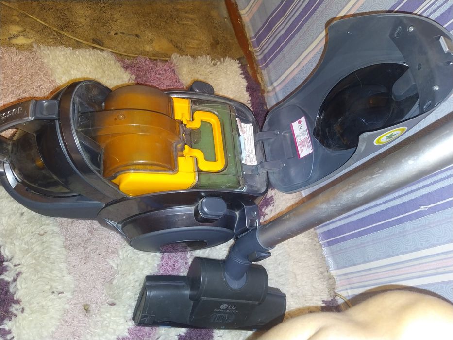 Пылесос продам 30000 тыс