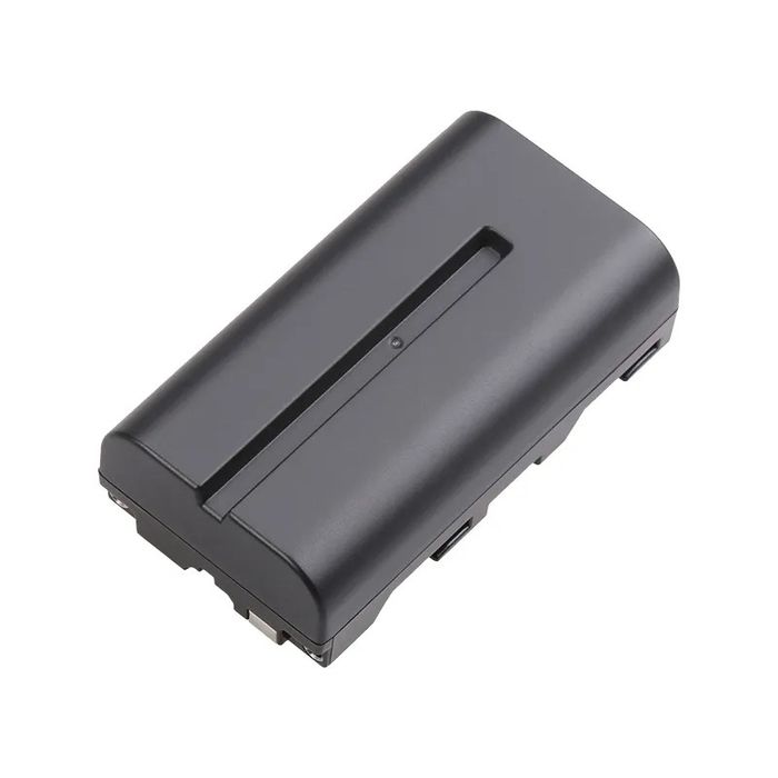 Новые аккумуляторы NP-F550 для света/прожектора