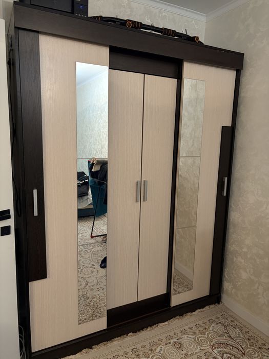 Продаю Шкаф 160х210 срочно