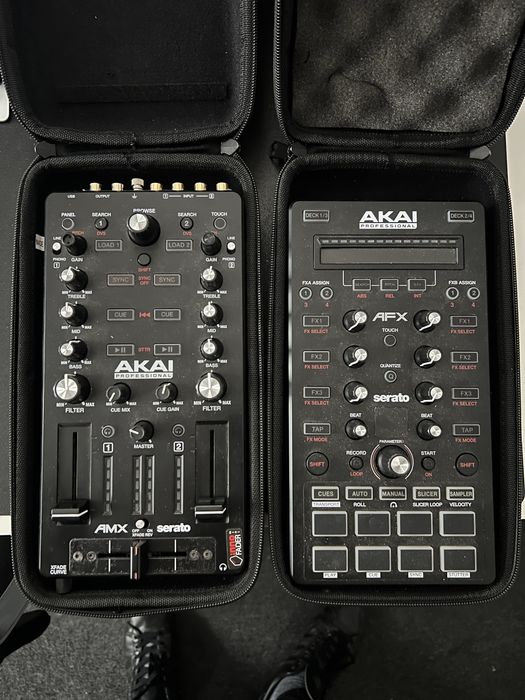 Consola dj, midi controller akai