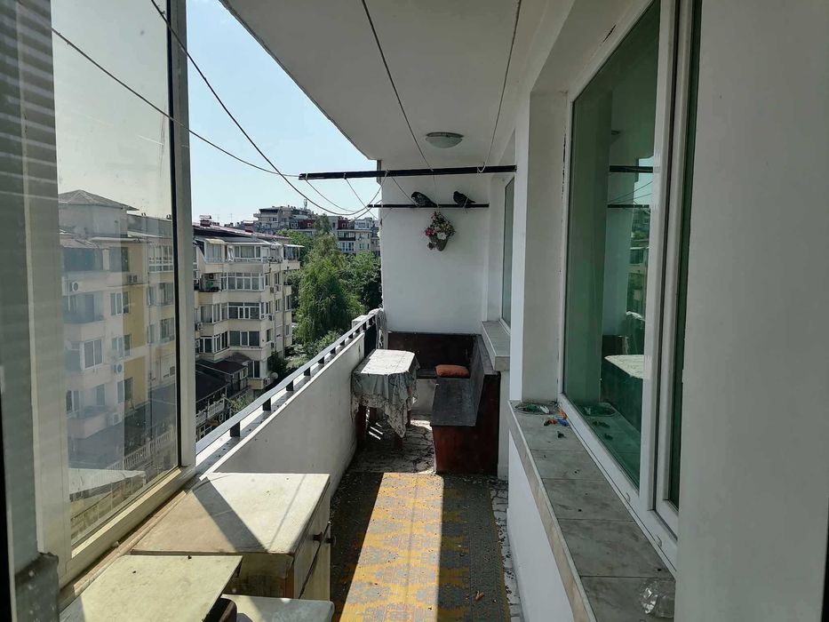 Продава се апартамент 120 кв. м. - 200 000 евро