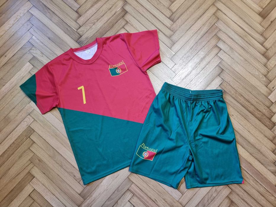 Compleu Ronaldo, set fotbal marimea 146-152