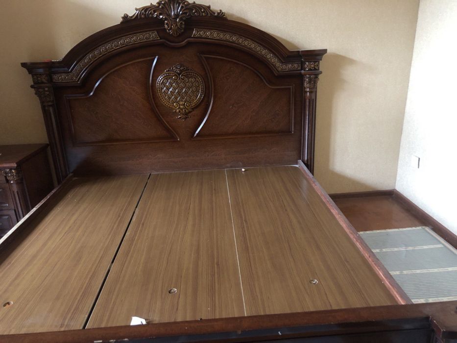 SROCHNA!! Mebel sotiladi kelishilgan narxda. Xittoy. Keliwamz