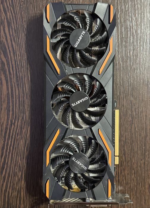 Продам видеокарту 1080 на 8 гигов