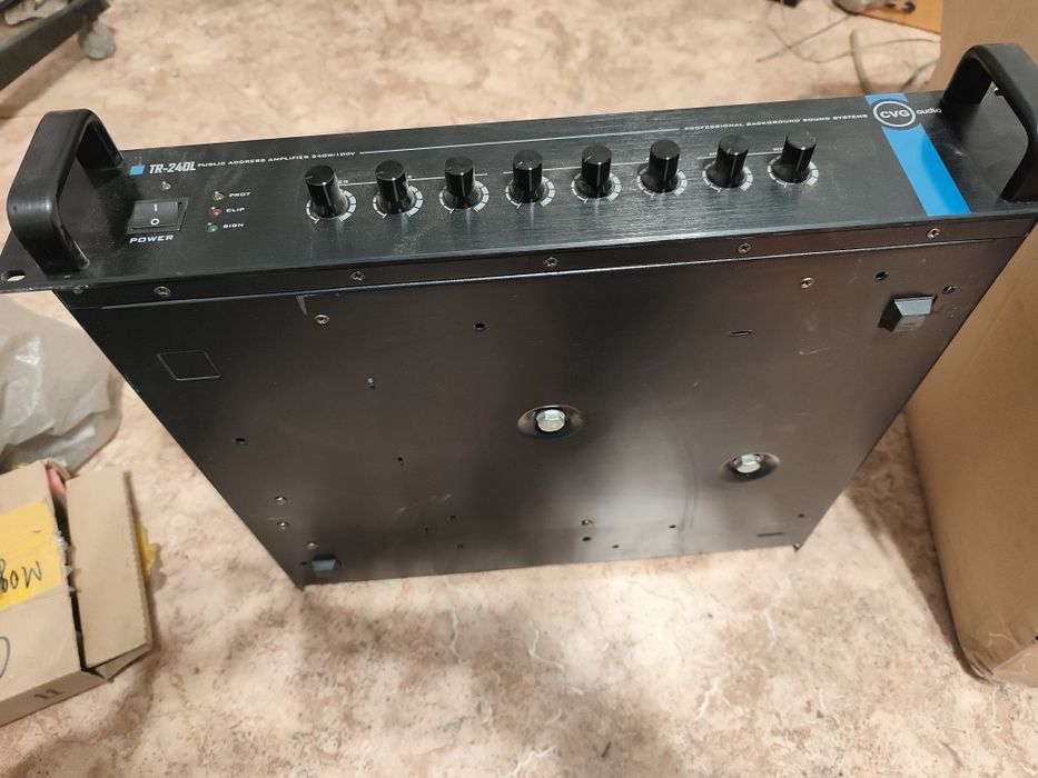 Микшер - усилитель профессиональный