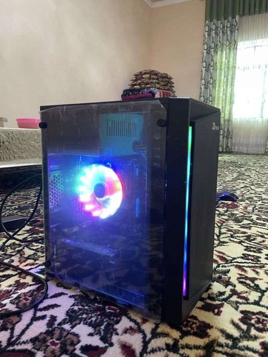 Stolniy kompyuter sotiladi srochniy narxini kelishtirib beraman…………..!