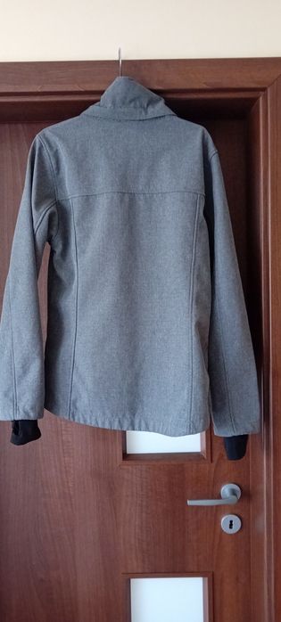 Geaca sport pentru fete