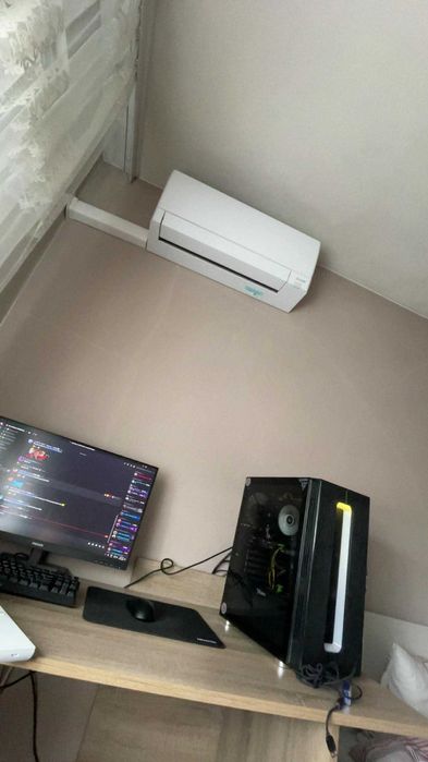 Геймърски Компютър /  Intel Core i3-12100F + AMD Radeon RX 6600 + 16GB RAM + 512 GB SSD /
