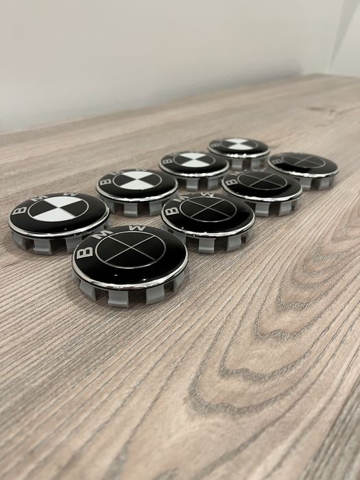Капачки за джанти за БМВ 68мм Черни и Черно бели