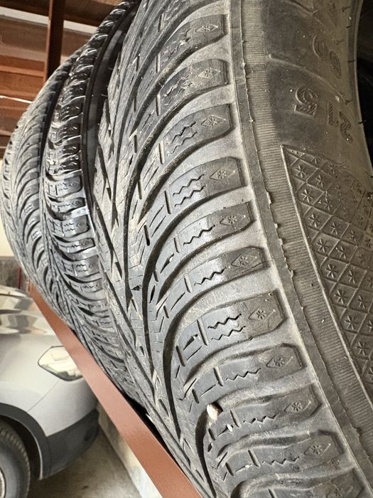 Зимни гуми въора ръка