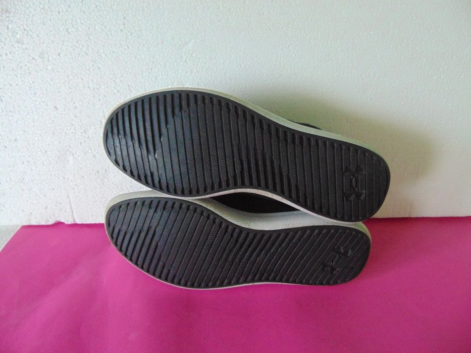 Under Armour номер 46 Оригинални мъжки маратонки