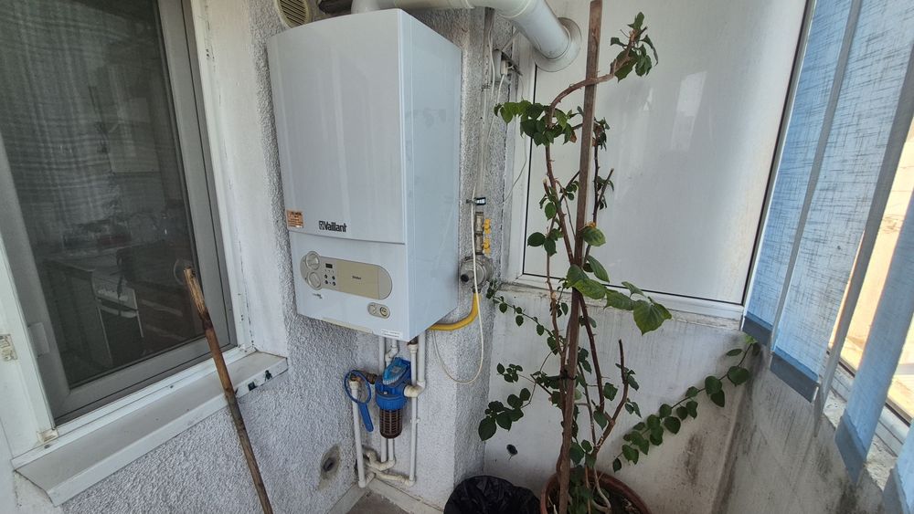 PROPRIETAR – De Vânzare: Apartament 3 Camere, Ultracentral Giurgiu (Etaj 5/8, Termoizolat, Centrală + Boiler)