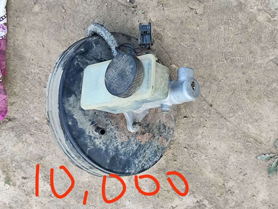 Продам на mazda cronos