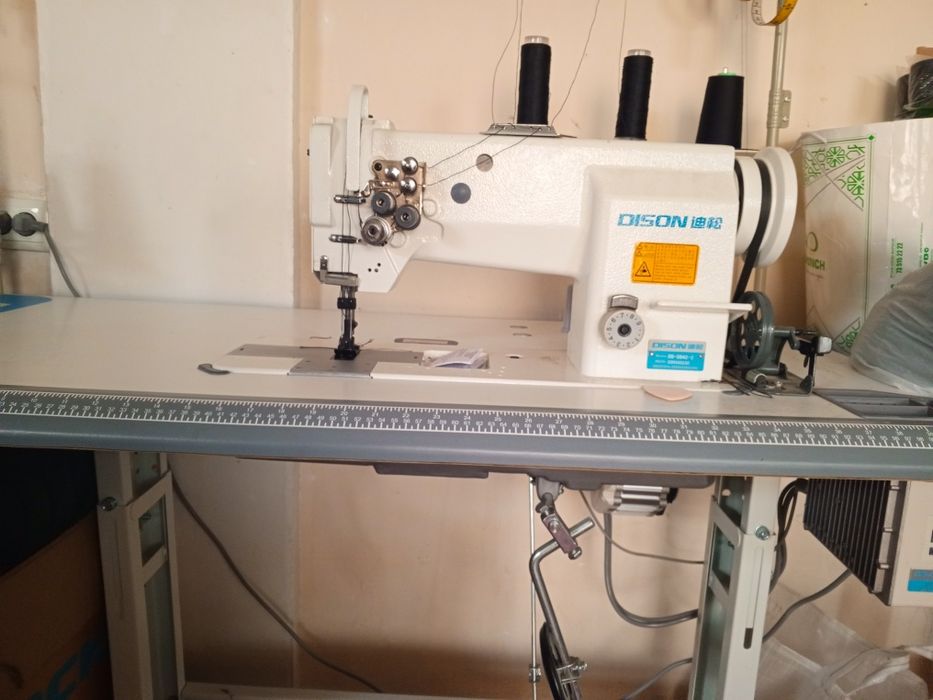 Tikuv moshinasi sotiladi,yangi,karobka dakumentlari bor