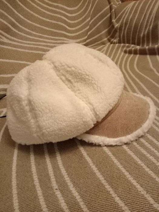 Продам кепку зимнюю