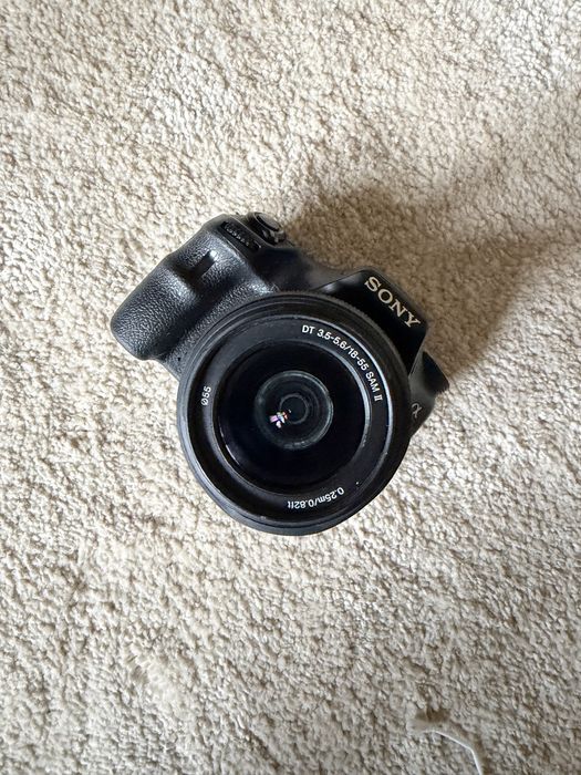 Sony A58 + obiectiv 18-55mm | Baterie + încărcător incluse