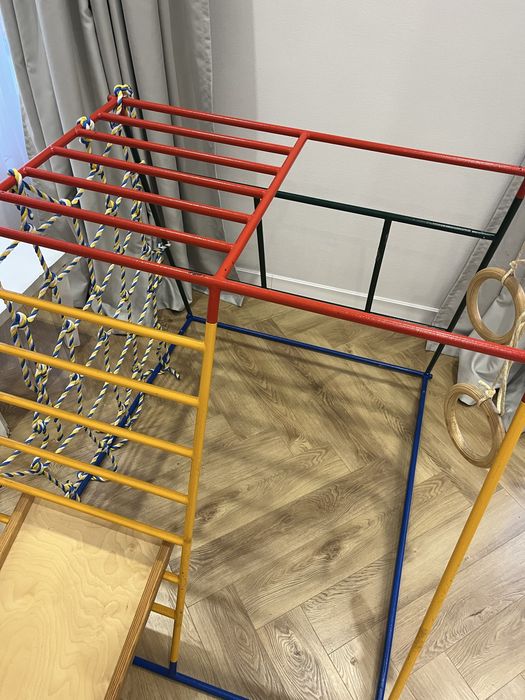 Детский комплекс,турник и горка