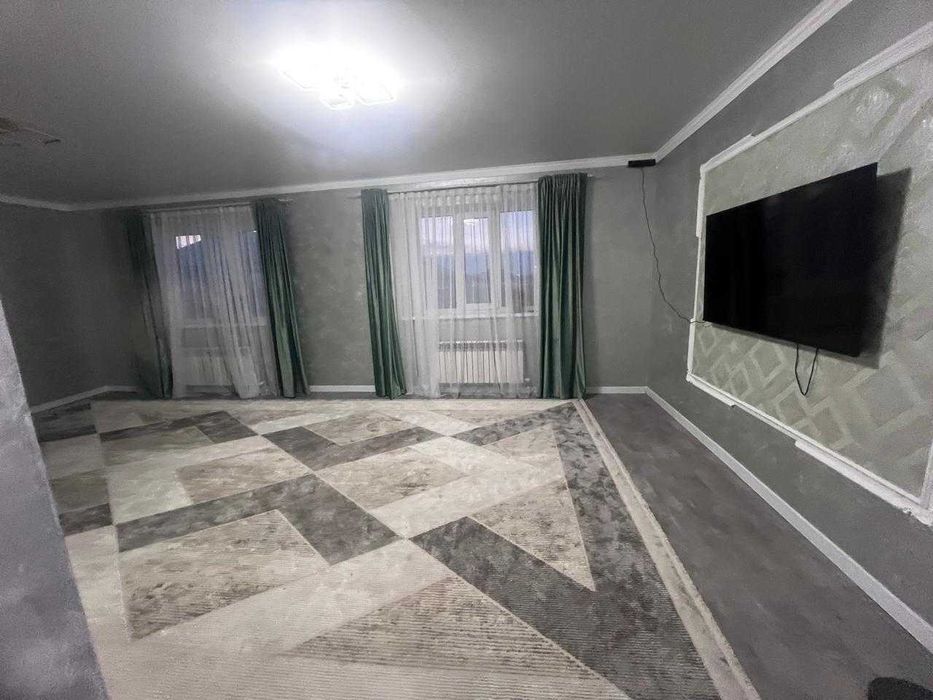 Коттедж, 233 кв.м., 7 соток