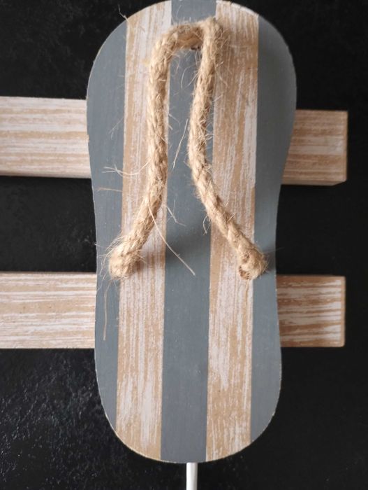 Арт закачалка за баня, кухня или др. - 20лв, щендер GUDME - 25лв.