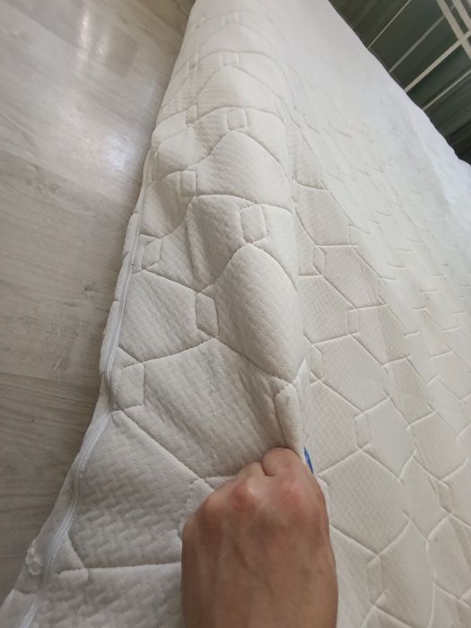 продам матрас 160/200