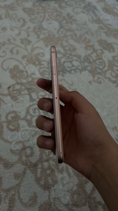 Iphone 8 сатылады
