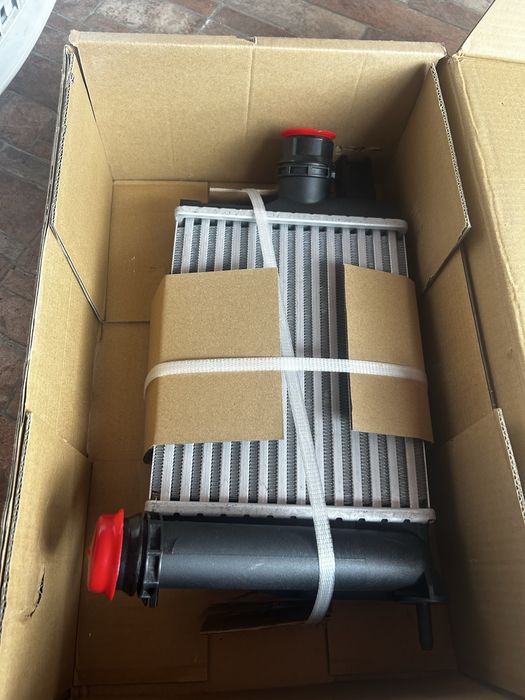 Radiator intercooler Logan II/ Sandero II / Clio IV / Captur 0,9 TCE90