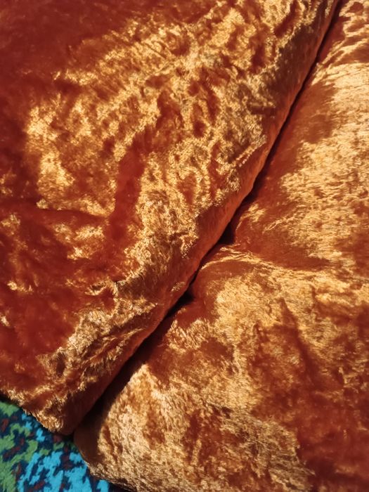 Духоба Материал Янги турган Сандикда