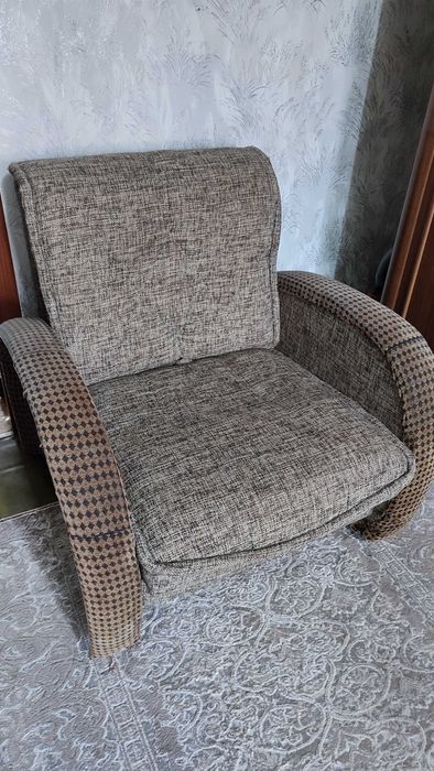 Мягкий уголок (диван и 2 кресла)