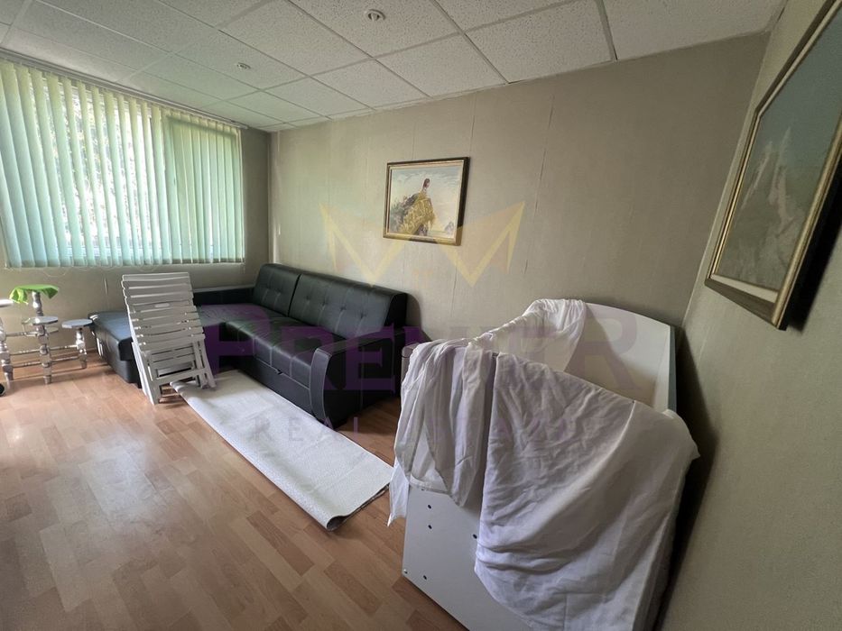 Дава се под наем Четиристаен апартамент в Варна, Аспарухово - 130 кв.м за 612 € - Снимка #8