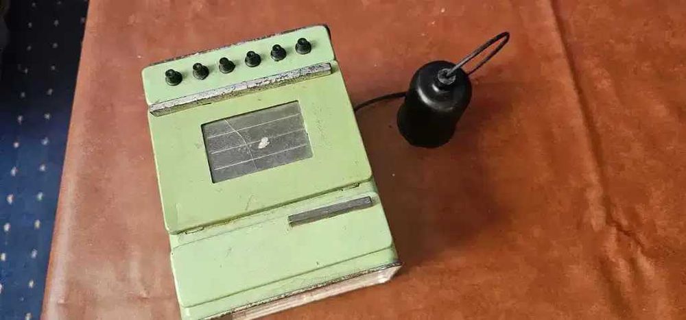 aragaz  vechi jucarie din comunism cu butelie