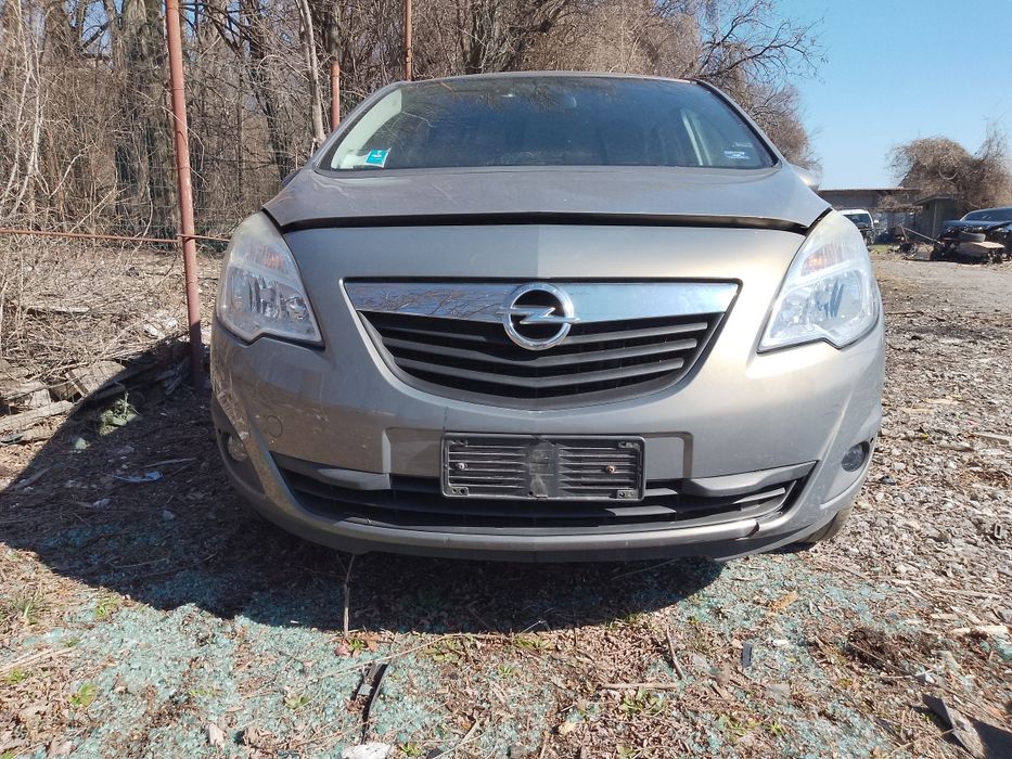 Продавам на части Опел Мерива 1.4Т 2014г