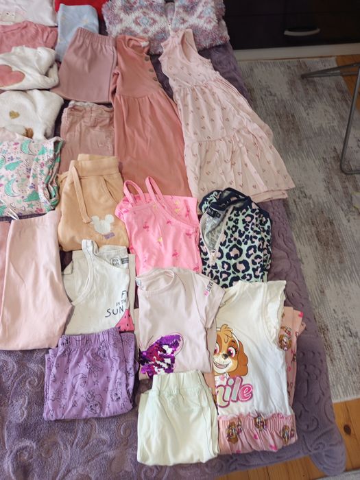 Дрехи за момичее