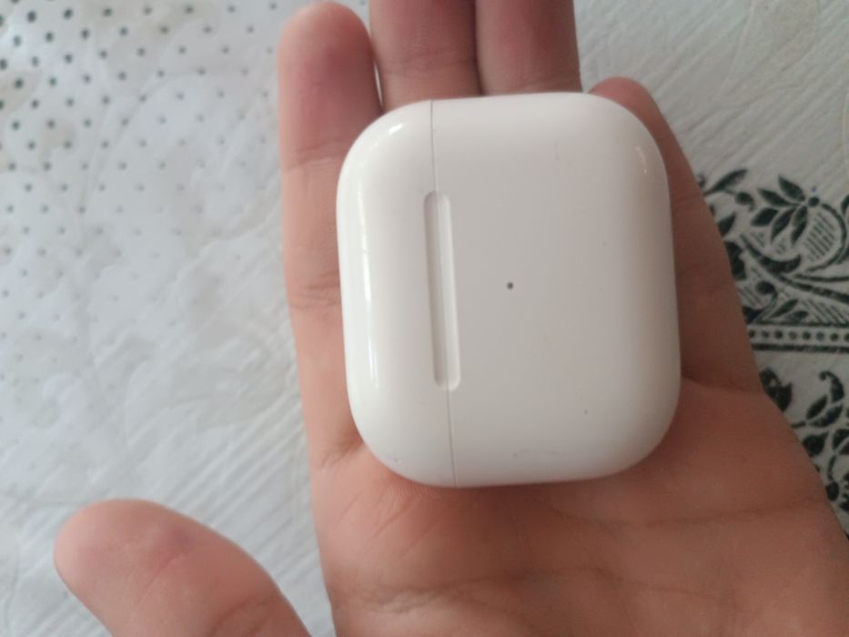 Airpods оригинал