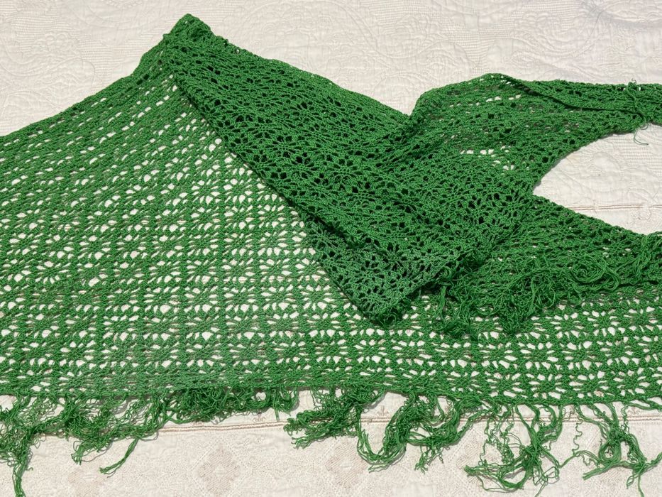 Шаль ручной вязки