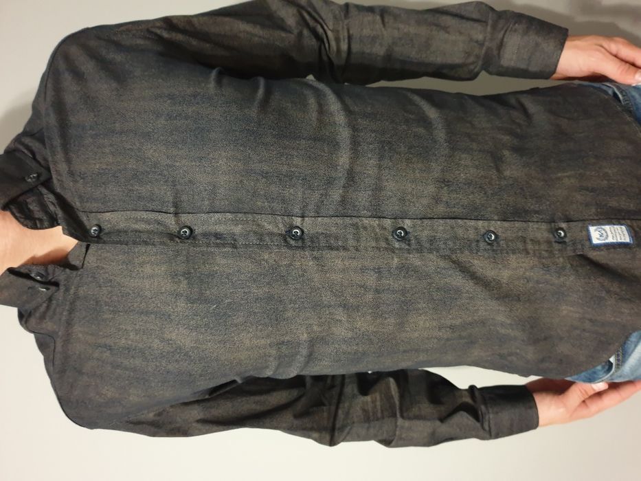 Продавам ризи Dsquared, Armani ,Zara