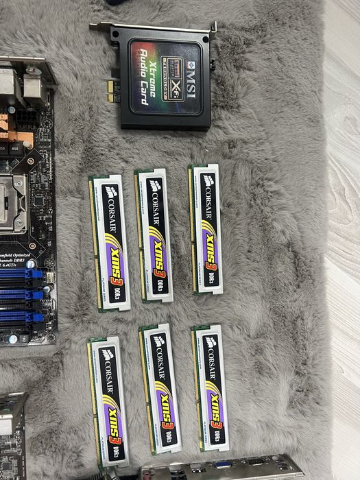 Piese calculatoare gaming