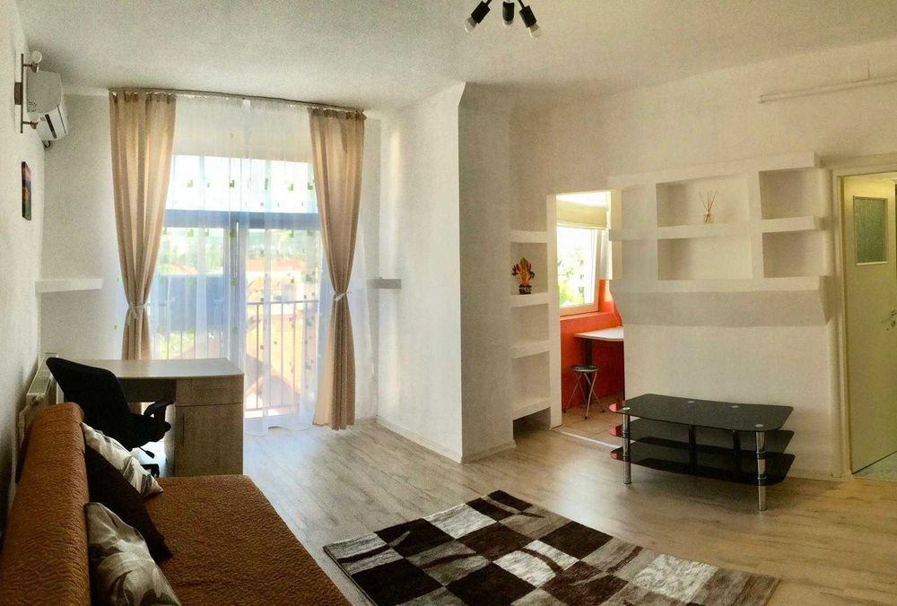 Persoana fizică Închiriez garsonieră