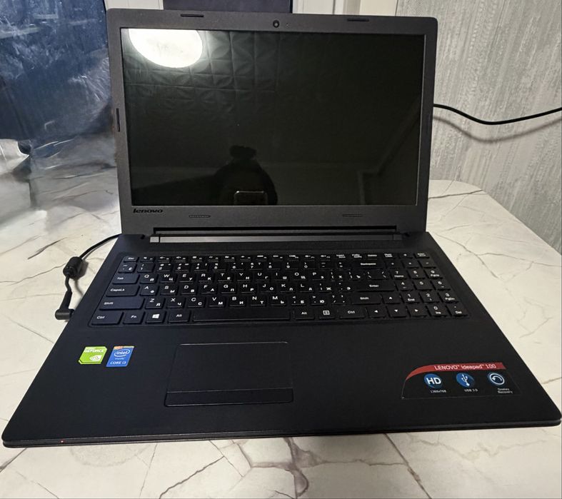 Ноутбук Lenovo продам