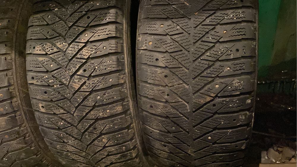 На 16 215/55 трианжел 2 шт