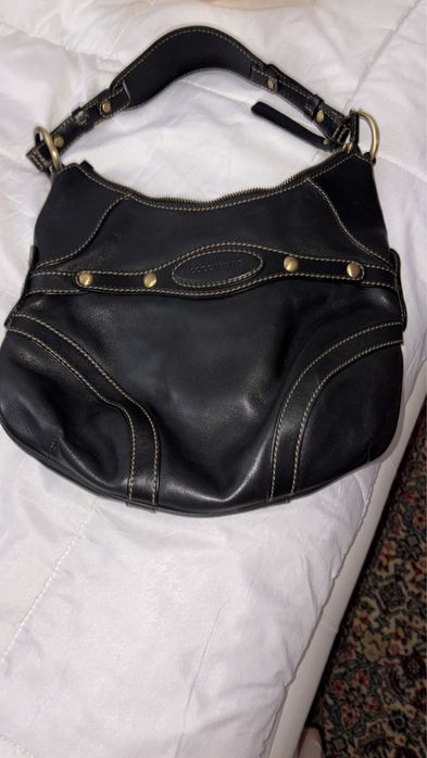 geanta neagra coccinelle