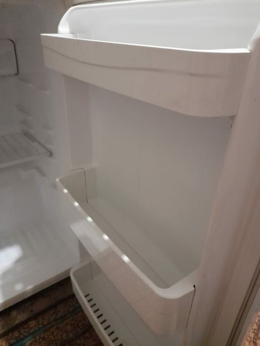 Срочно продаём холодильник