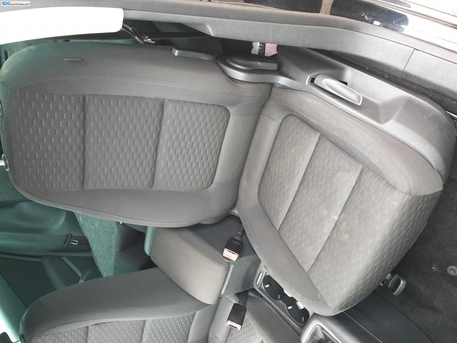 Scaun Textil Manual Stanga Fata FARA Incalzire Volkswagen Tiguan 2007 - 2015 [K1013]
